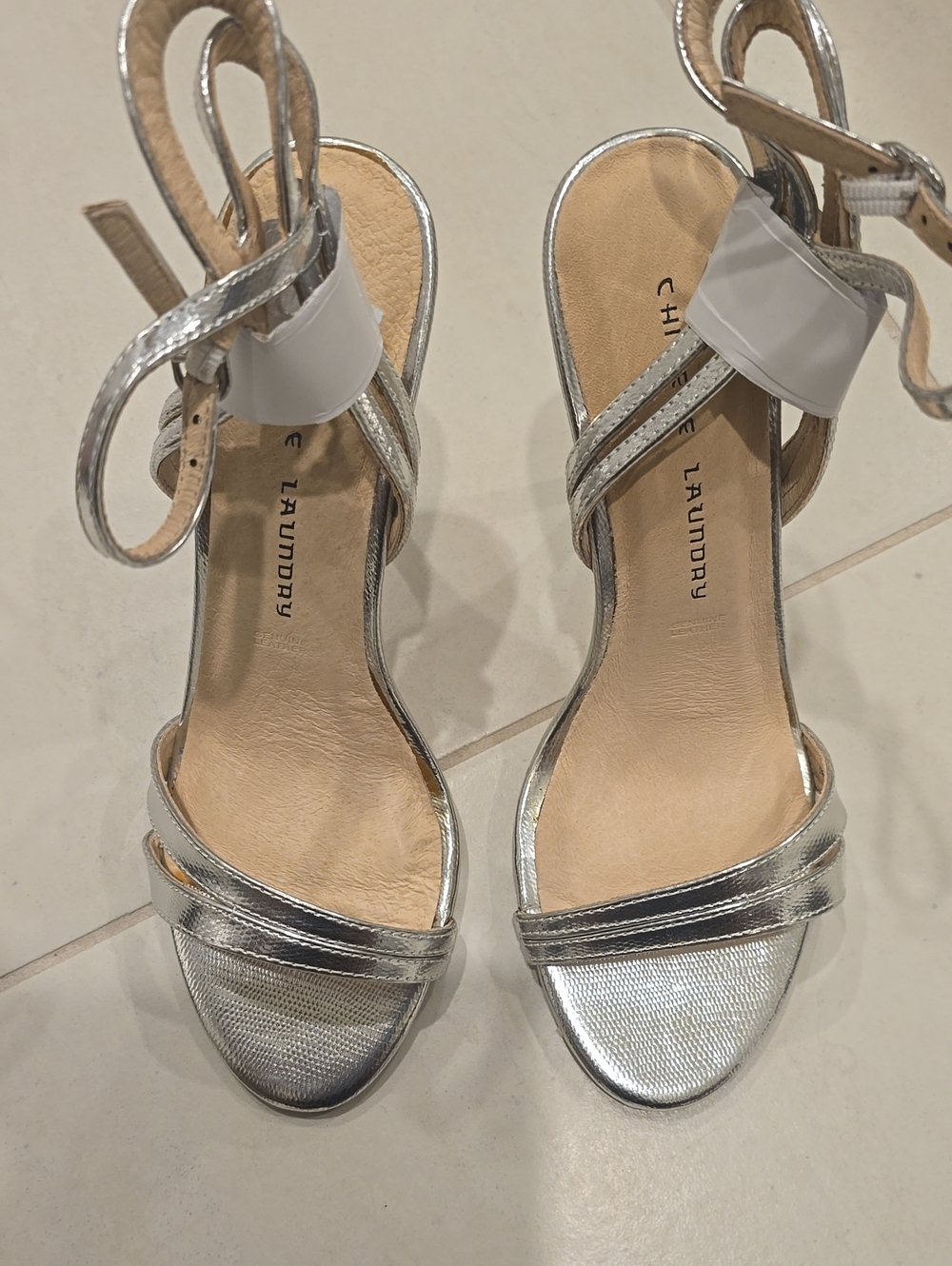 Laundry By Shelli Segal Silver Strappy Women's Sandals